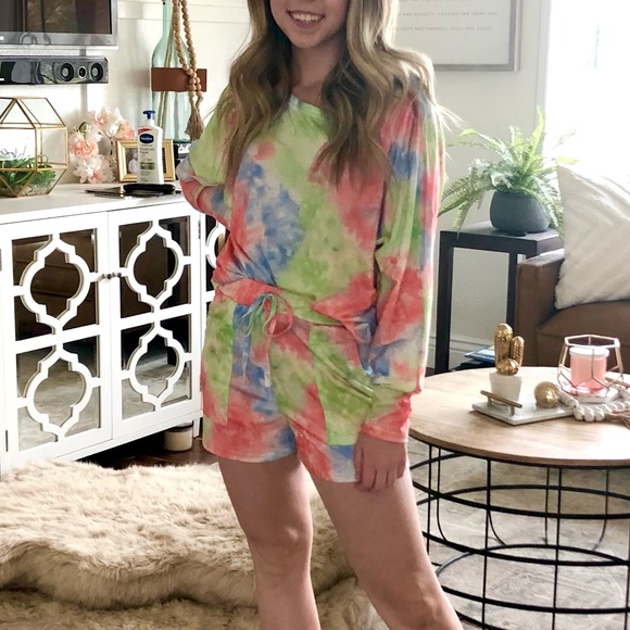 SALE! NEW! Pastel Tie Dye Short Lounge Set - Picture 6 of 11